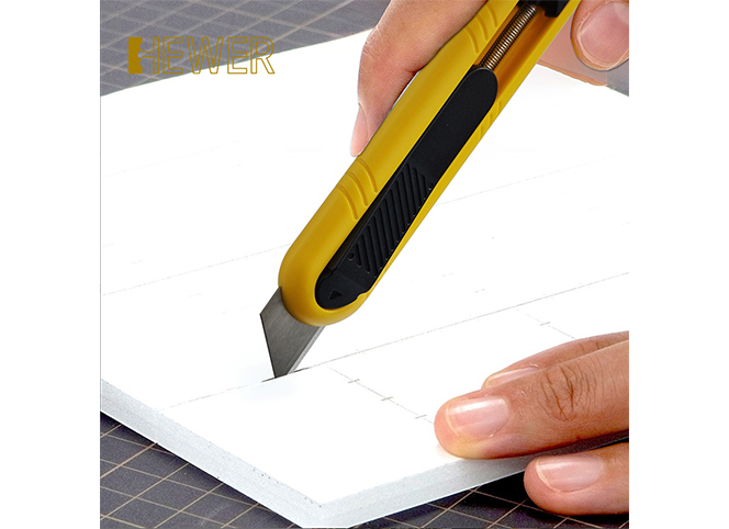 HEWER HK-2201 自动刀片回缩安全刀具